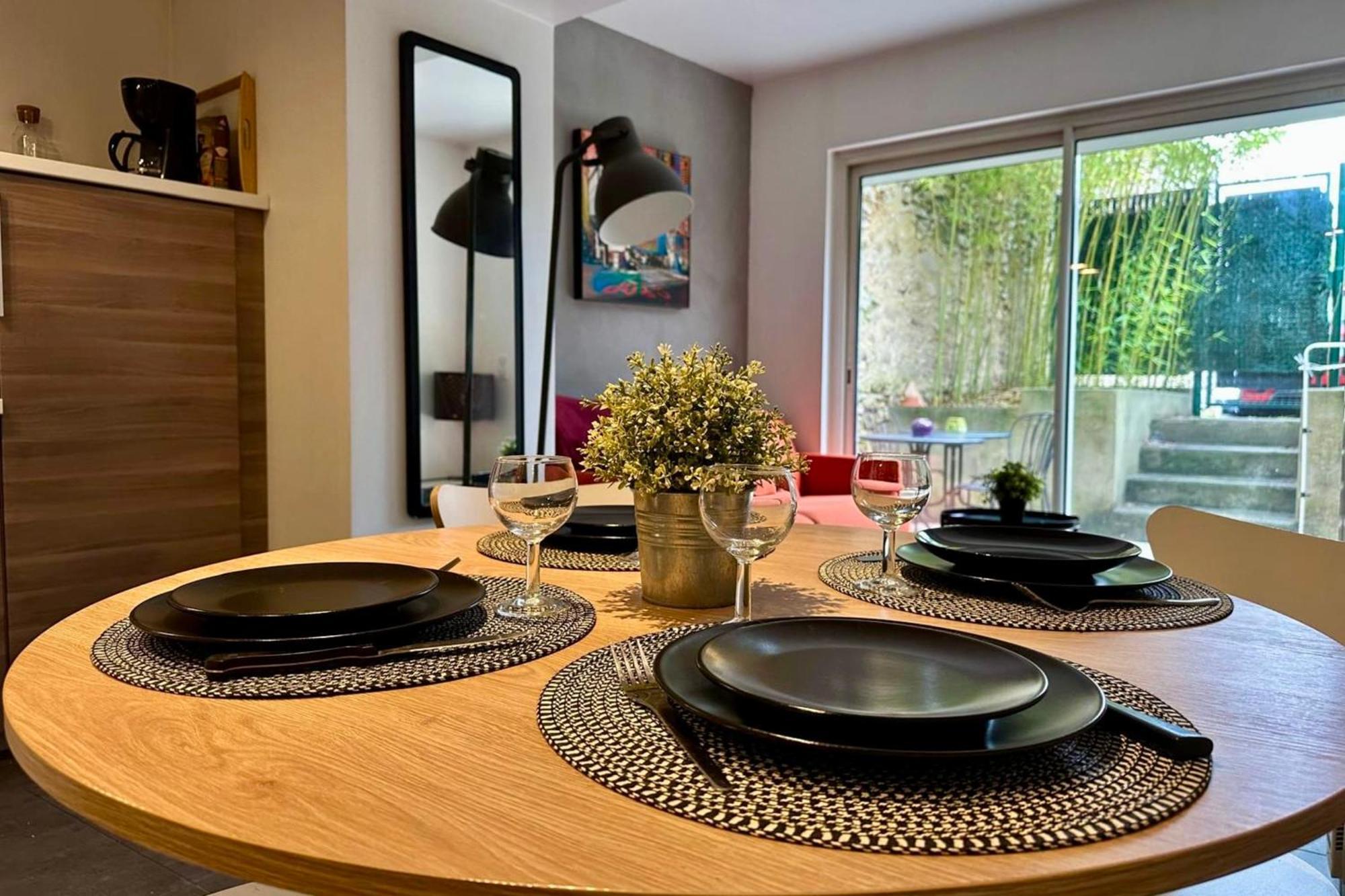 Le Jardinet - With Office In The City Center! Castelnau-le-Lez Bagian luar foto